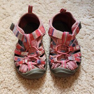 Keen Light and Dark Pink Sandals